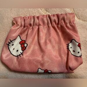 🆕 Hello Kitty Pink Pouch